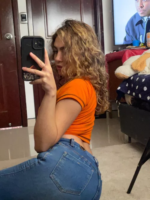 when babe asks me to see the outfit i'm wearing