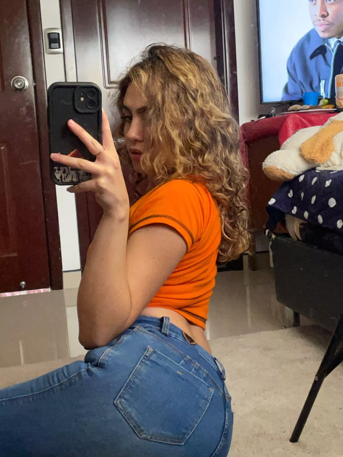 when babe asks me to see the outfit i'm wearing