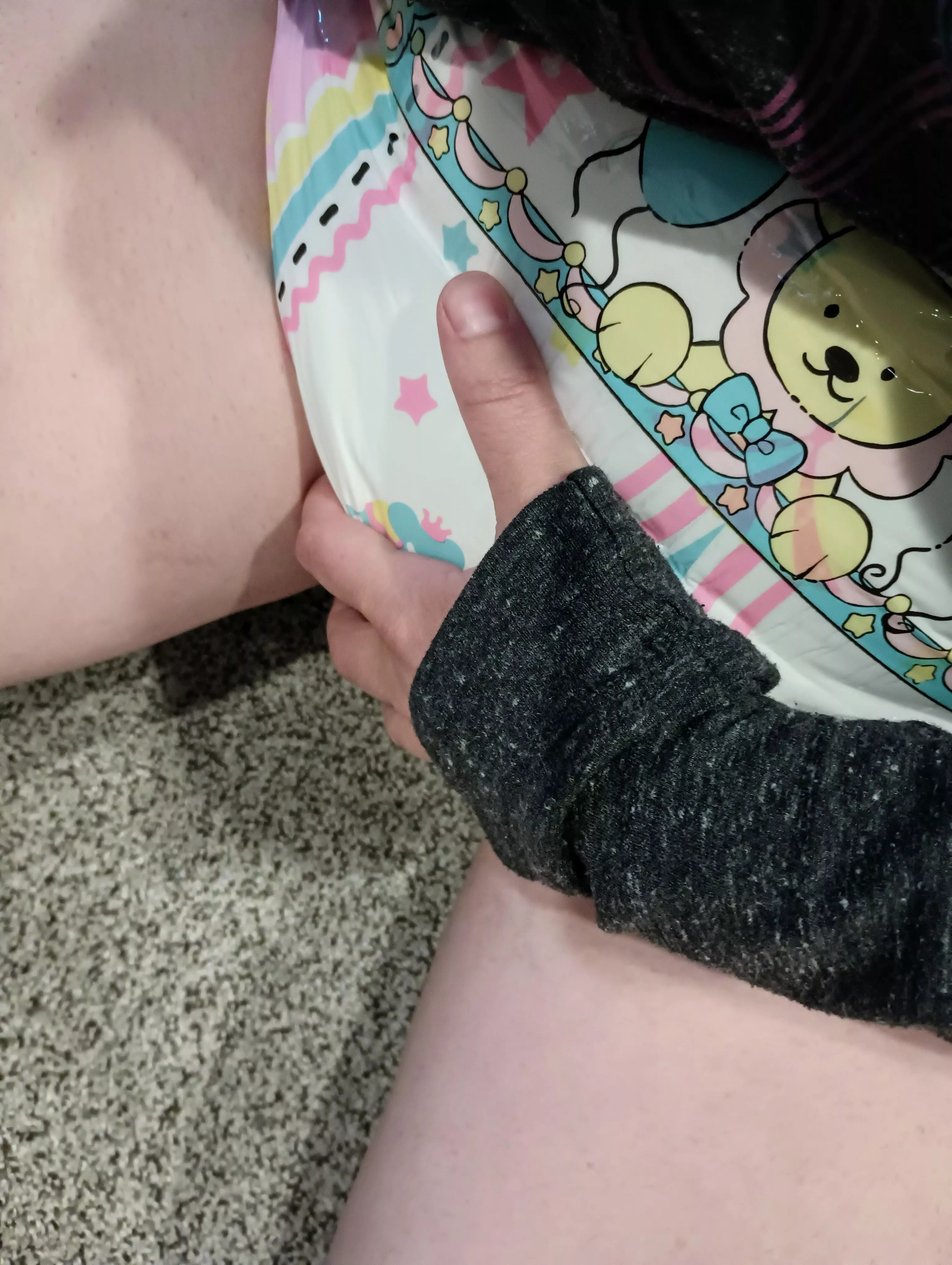 I can't close my legs 🫣