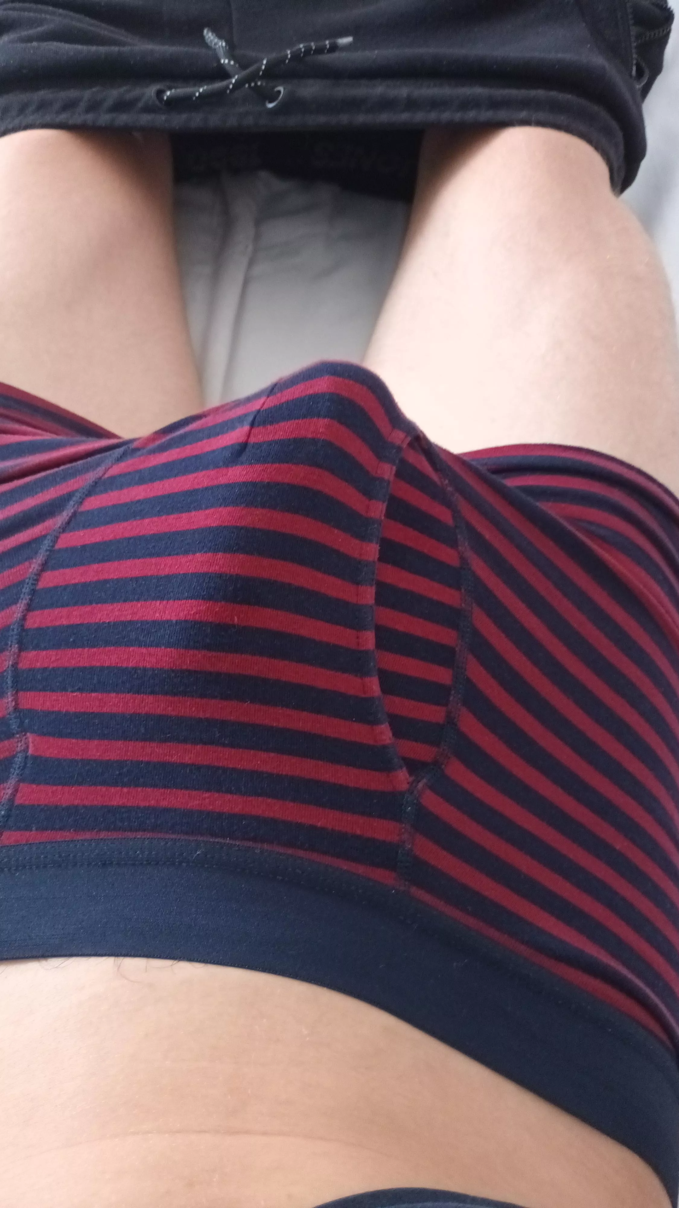 Im horny af females please dm me for more pics