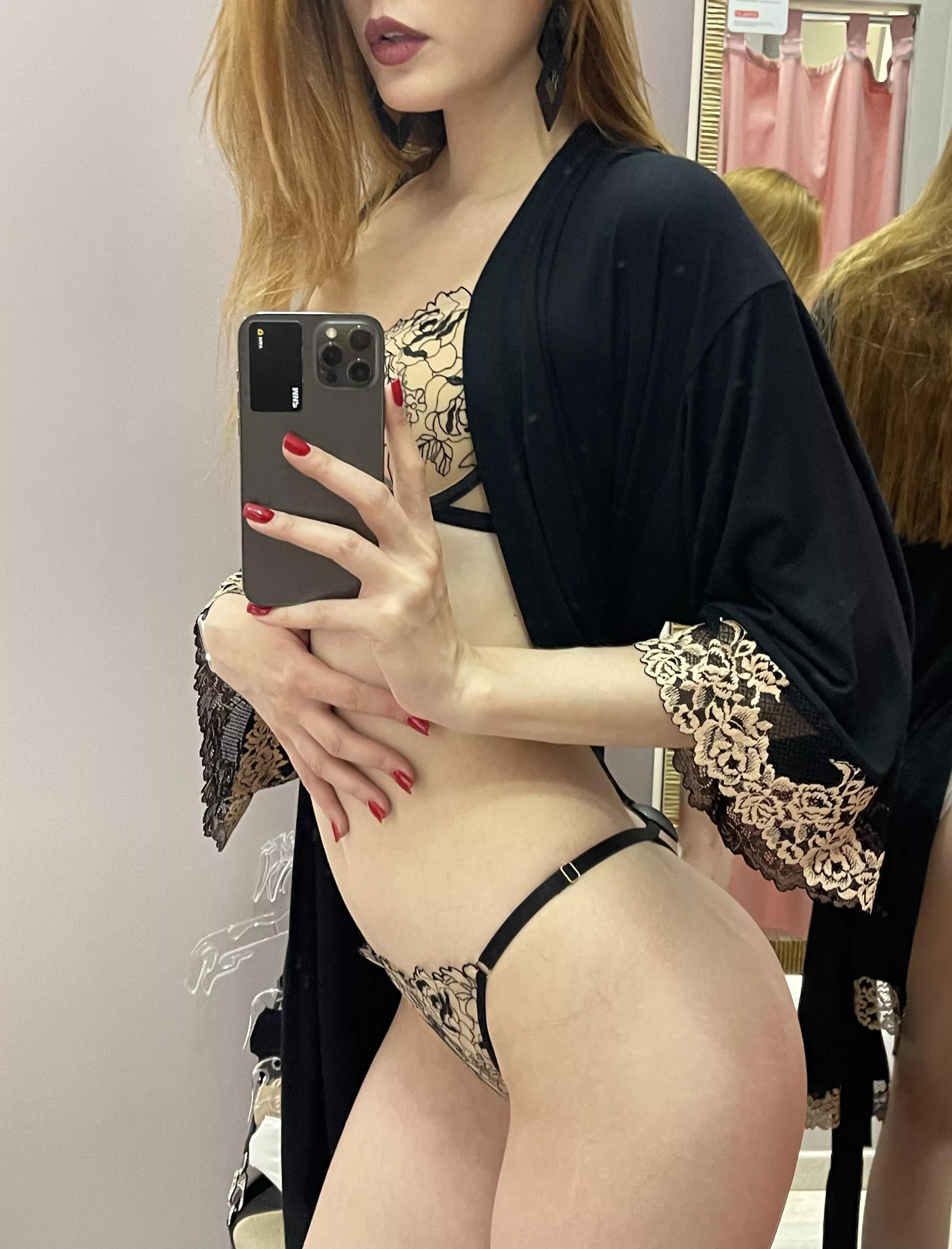 it's always such a difficult choice.. black or red, silk or lace