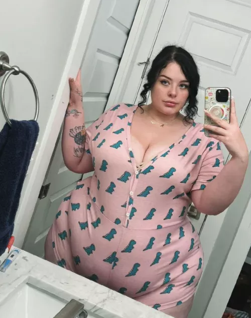SSBBW in a onsie is cute right?