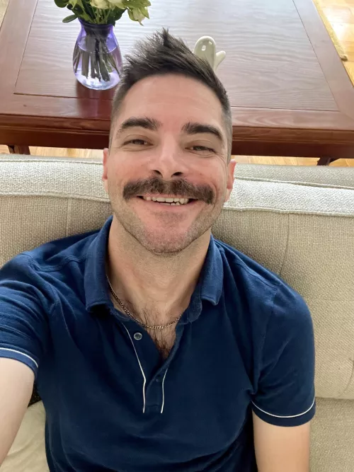 This bro is sweaty after a workout and hot shower. Who’s hoarding all those autumnal breezes?