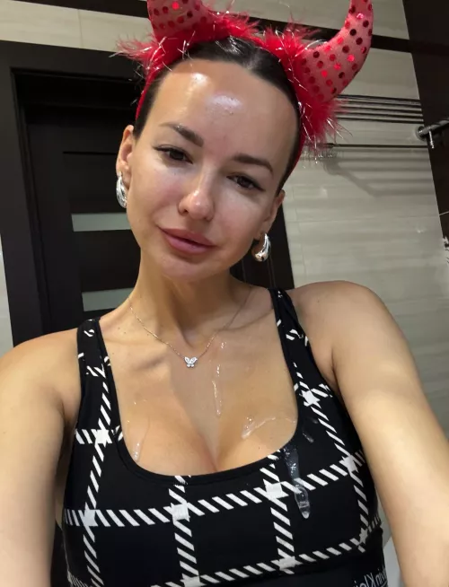 Daddy loves to cum on my tits