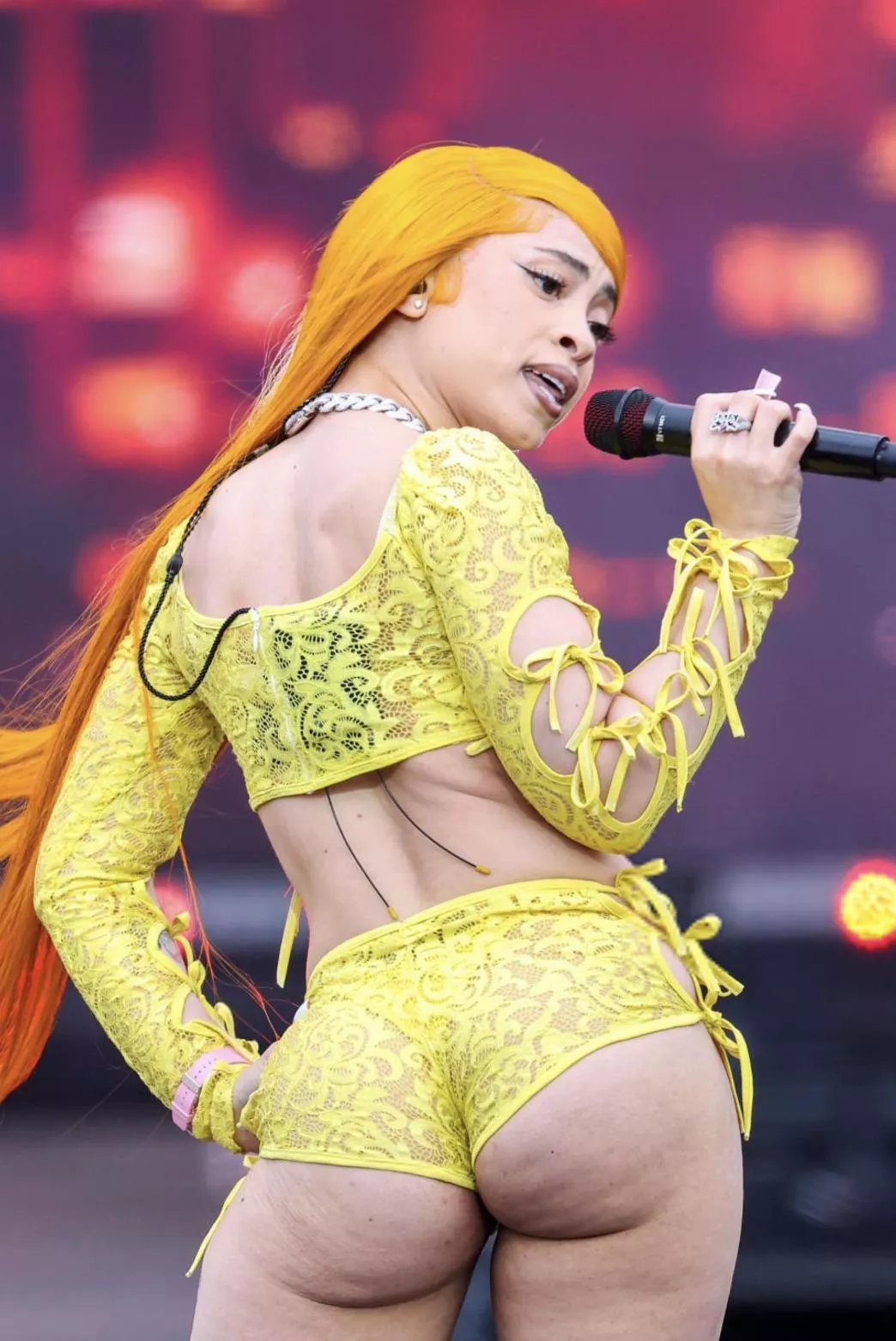 ice spice’s ass🤤