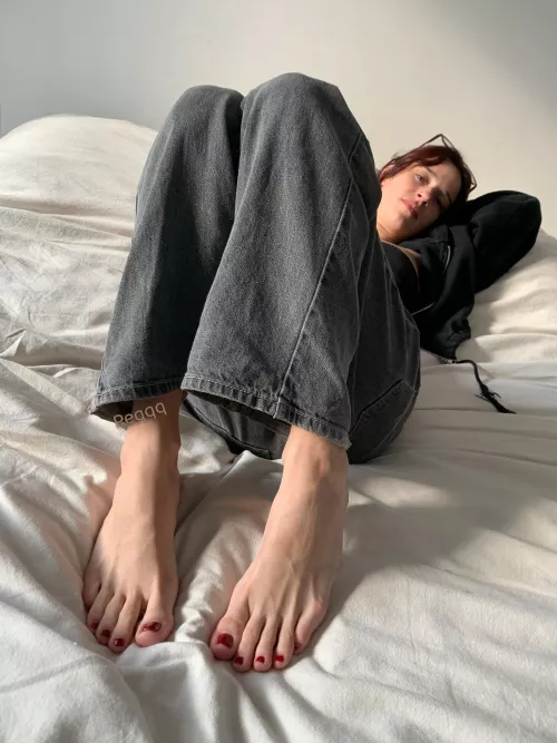 I've been really liking the red nail polish, wdyt