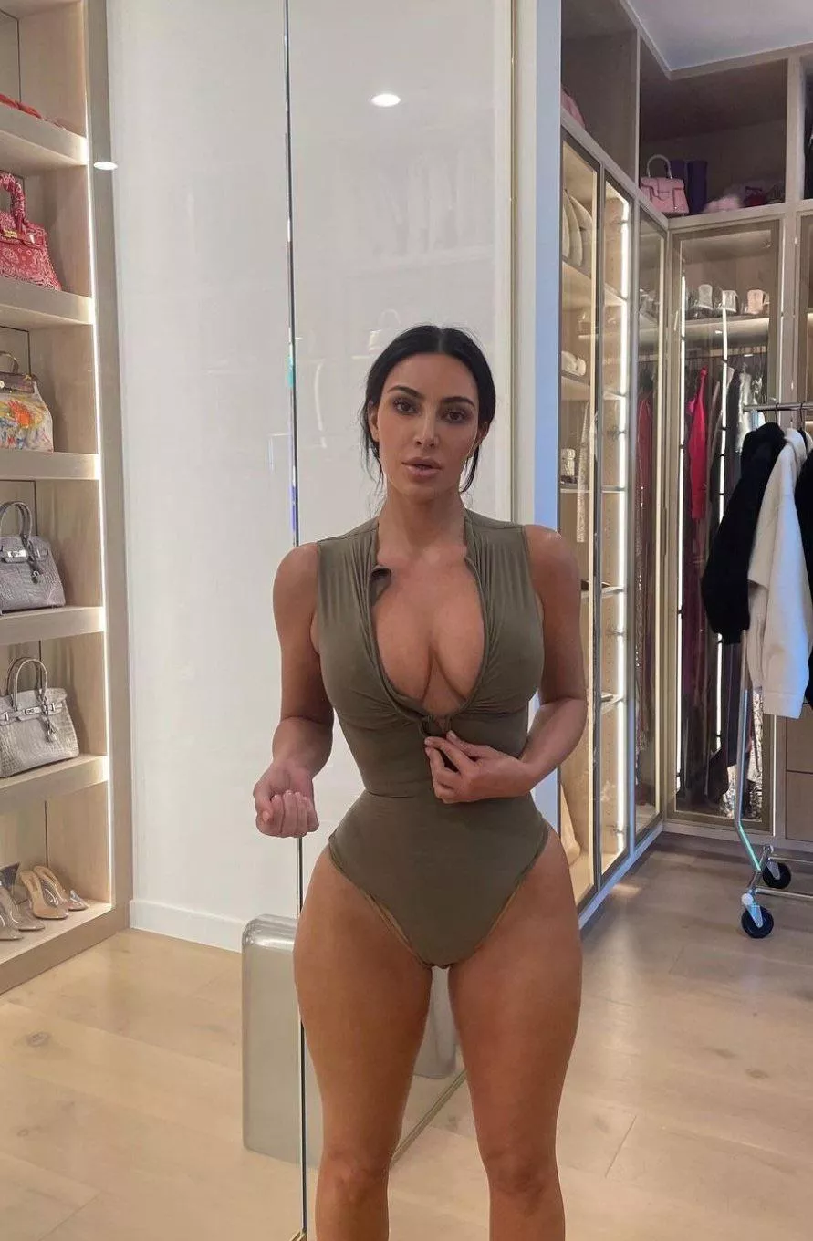 Kim k 🔥🔥🔥
