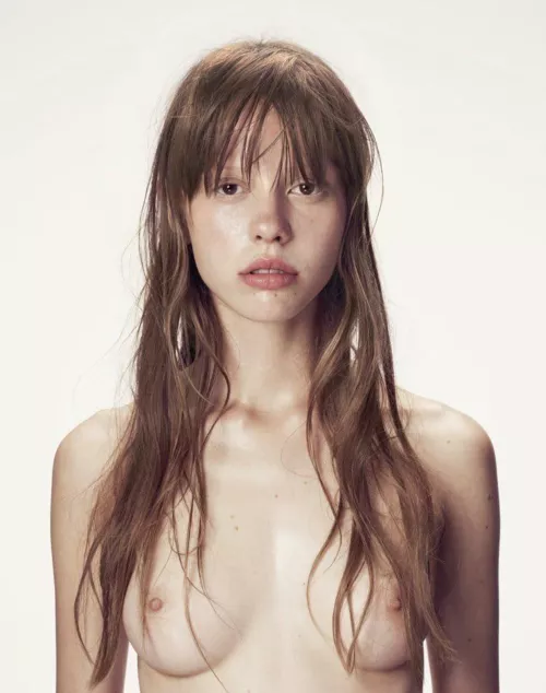 Mia Goth