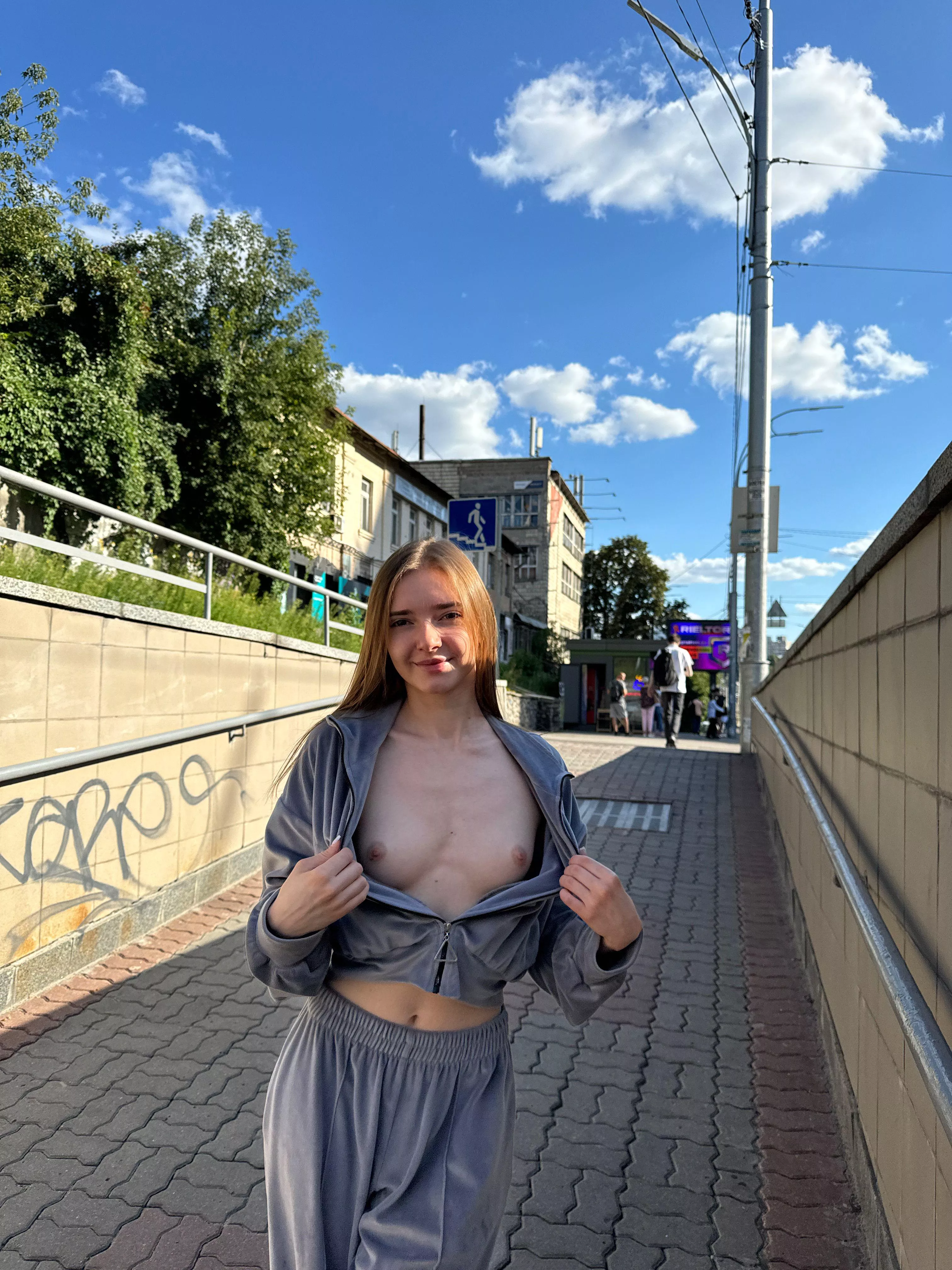 My body is sure to turn you on if you meet me on the street 