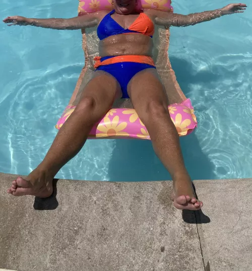 Really shows off my tan(f)53