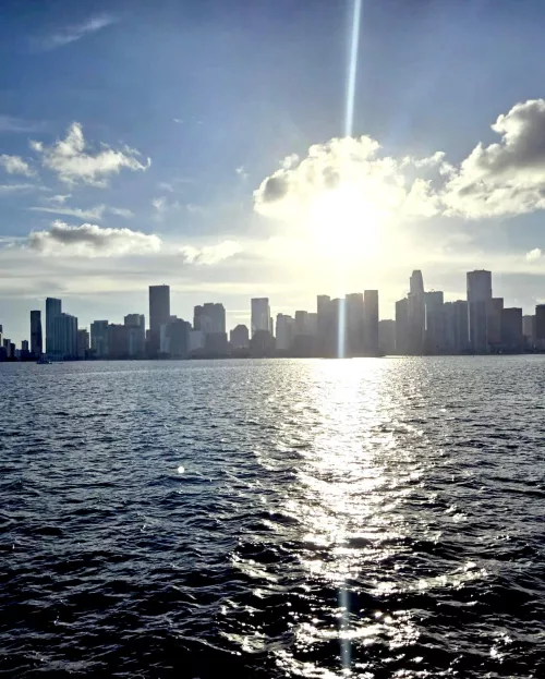 Relax 😎 in Miami… 