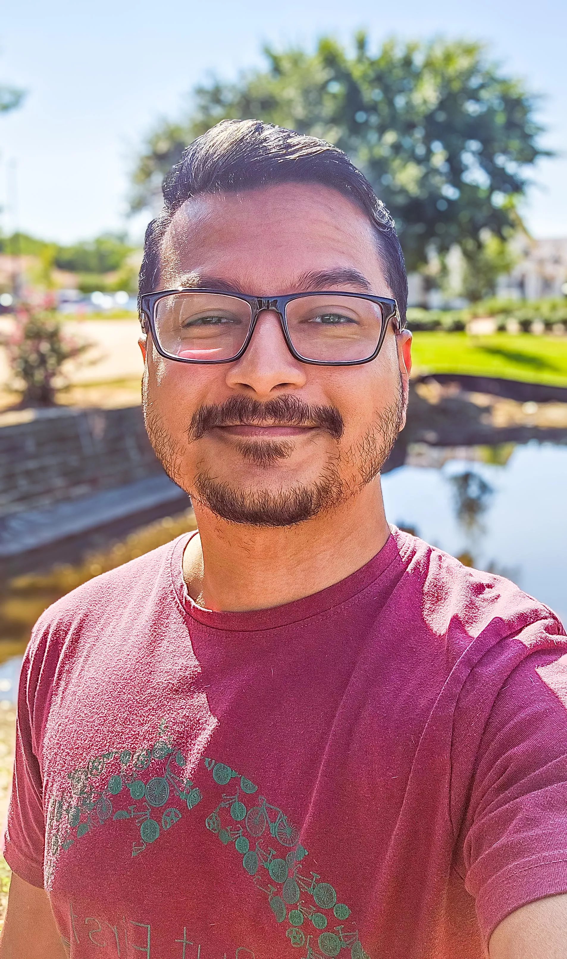 The lovely weather has returned to Texas again and I'm watching the leaves turn colour. Fall is my favourite season. What's yours?