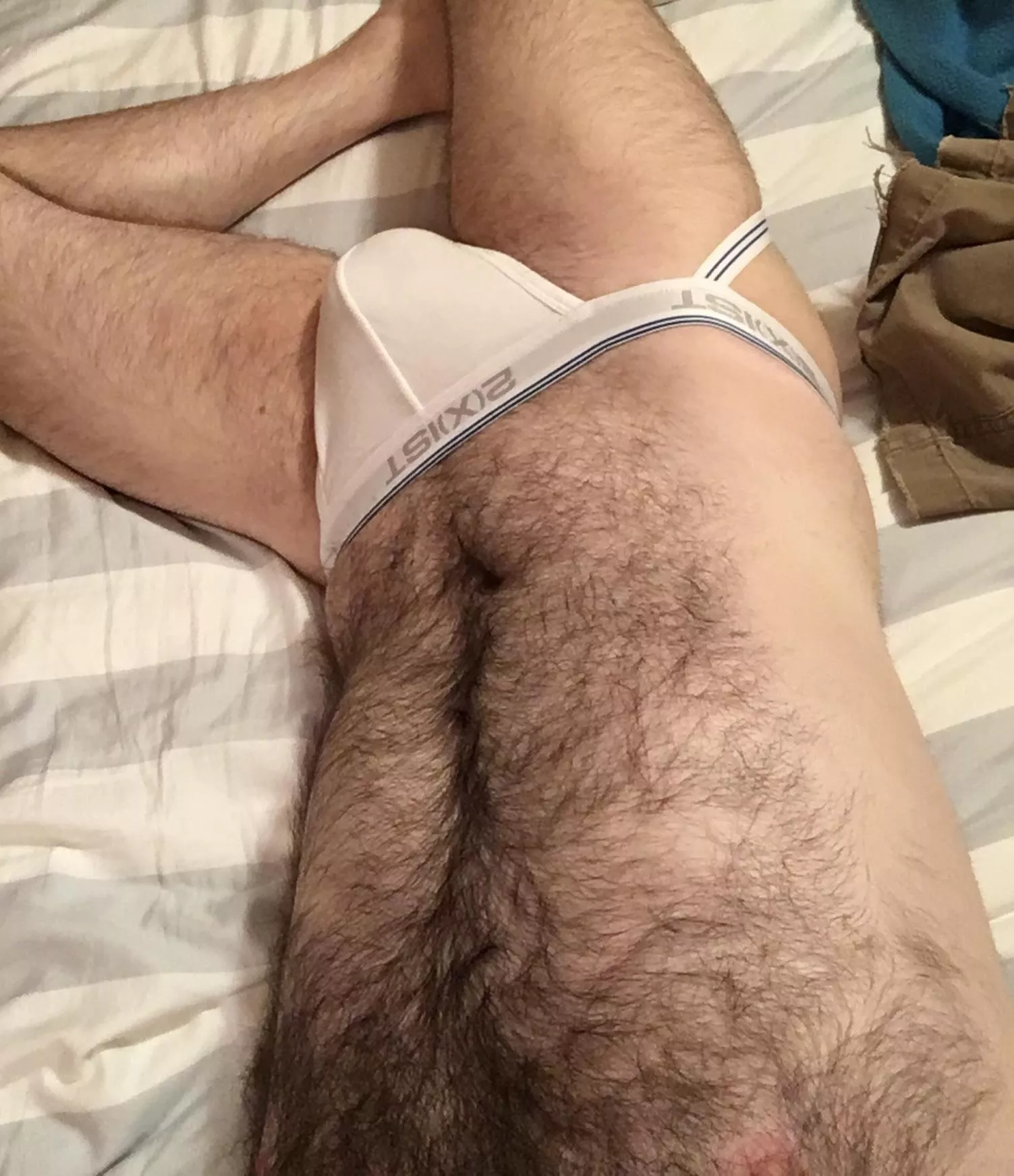 Unwinding after a hard week at work in the best way possible: in a jock. 