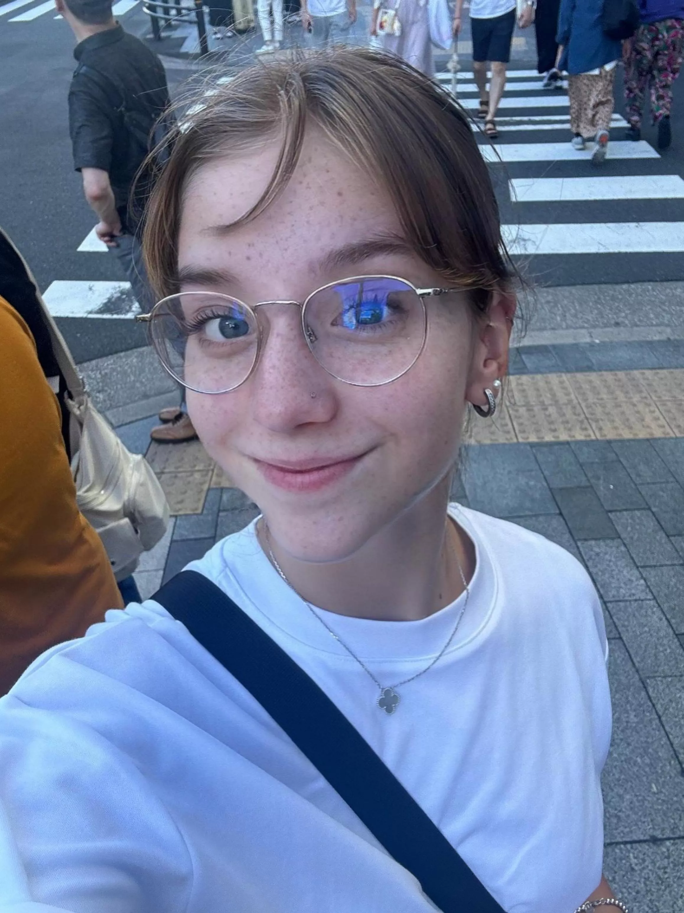 Are you into blonde classy girls like me? 