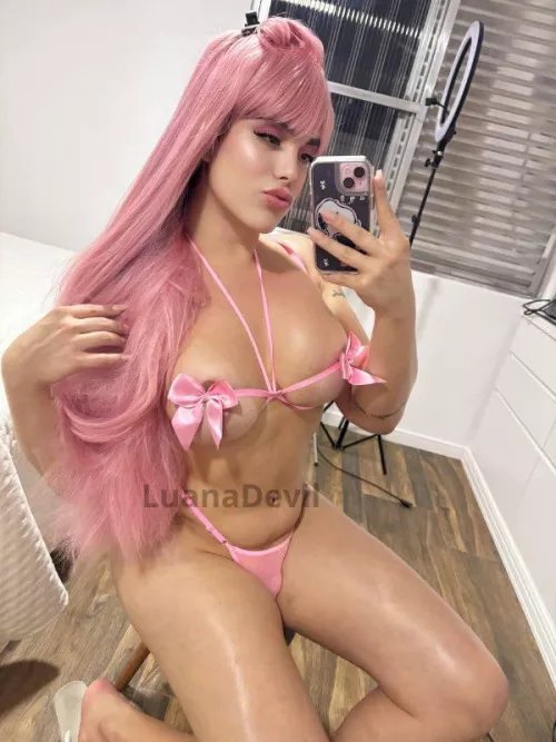 Can I be your morning wake up call? 😈