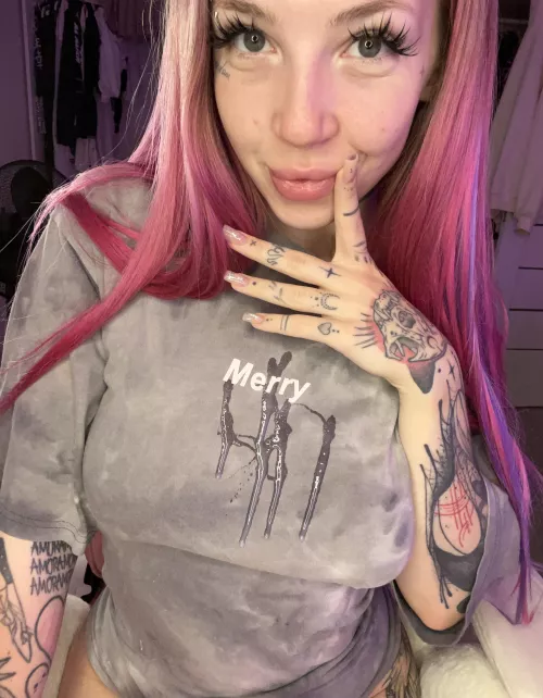 Dad got my T-shirt dirty, I should probably take it off