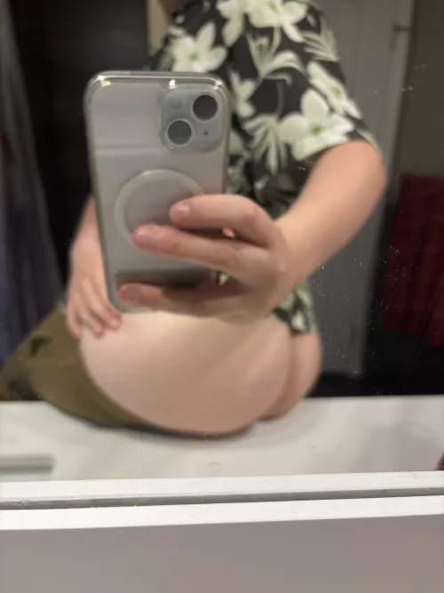  HMU broke uni student 