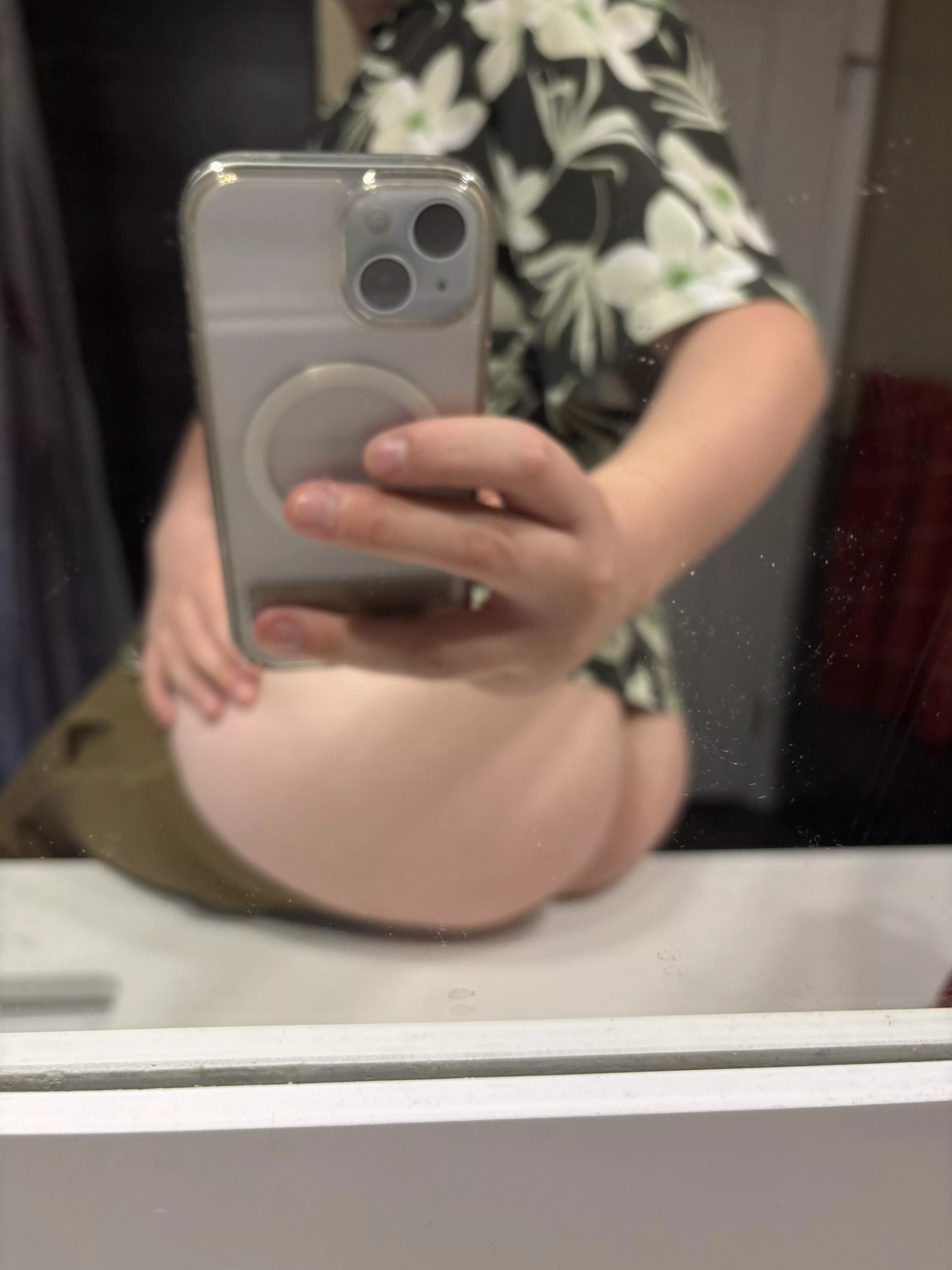  HMU broke uni student 