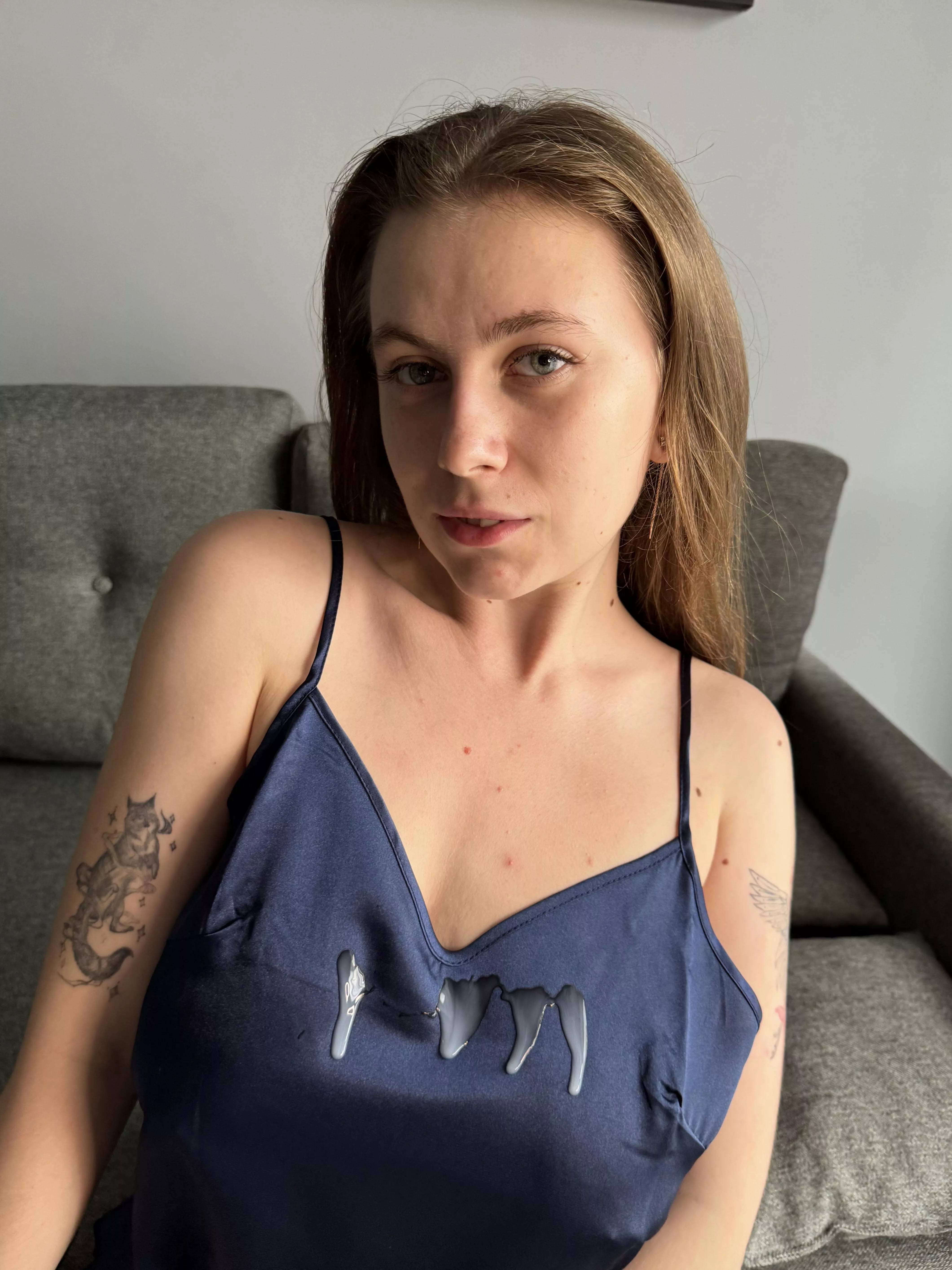 oh.. He cum on my clothes