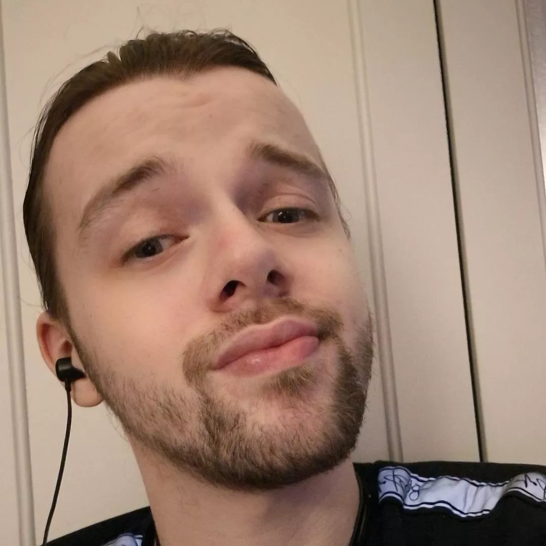 The face trim was overduee ✂️😊