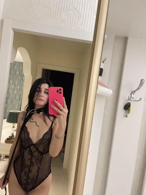 Got a collar perfect for me [F]