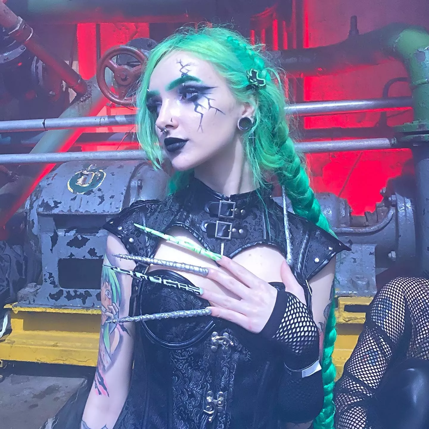 Might have the best nails in this subreddit