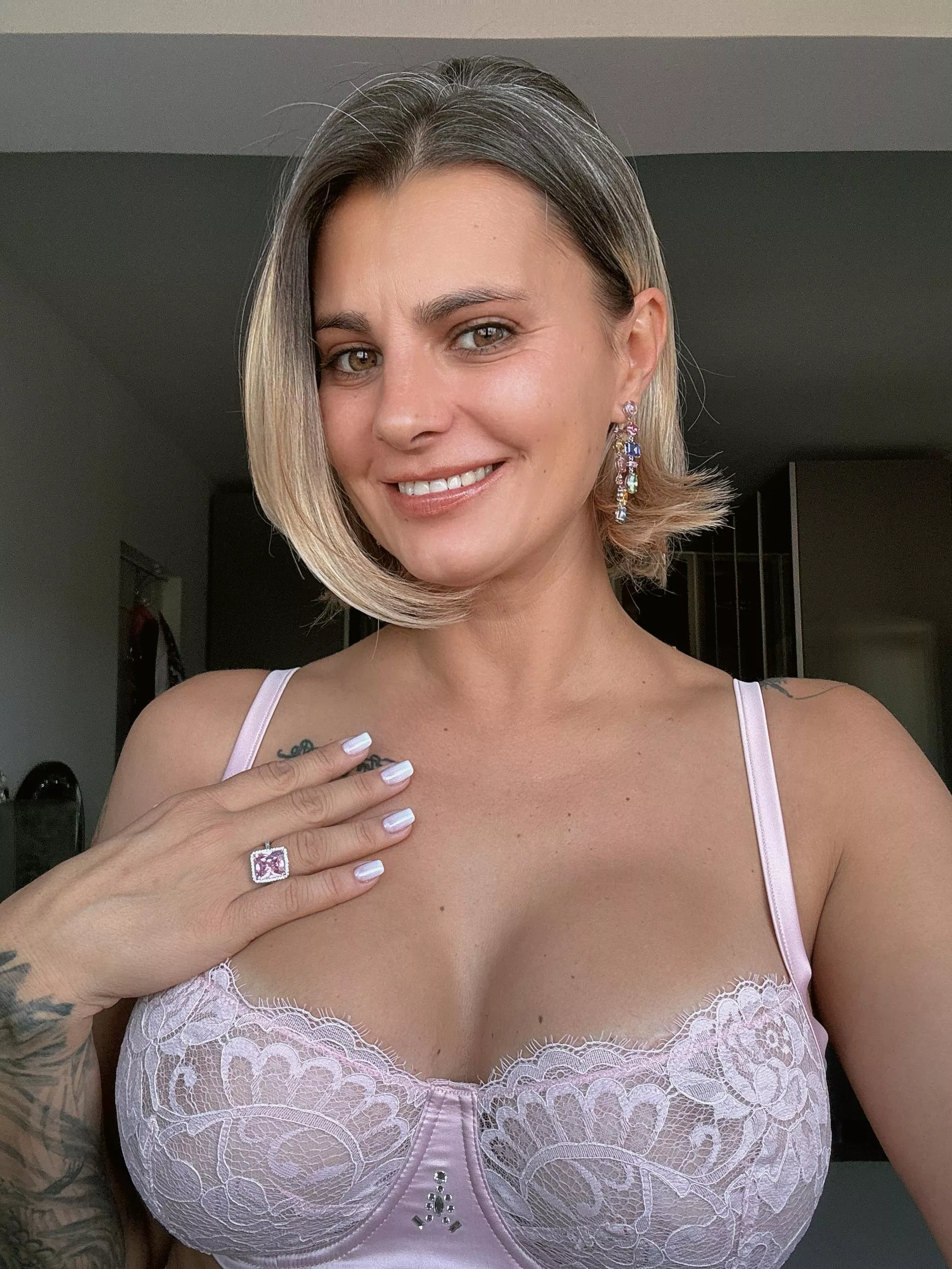  Mommy needs some attention 