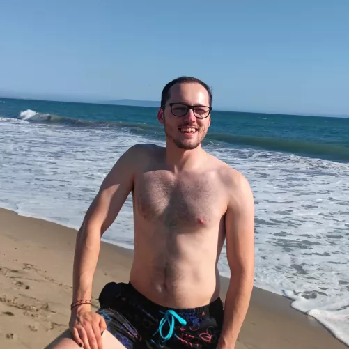 My bf has low self confidence, but I think his smile is the cutest thing in the world 