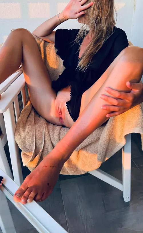 Restday and sunbathing 