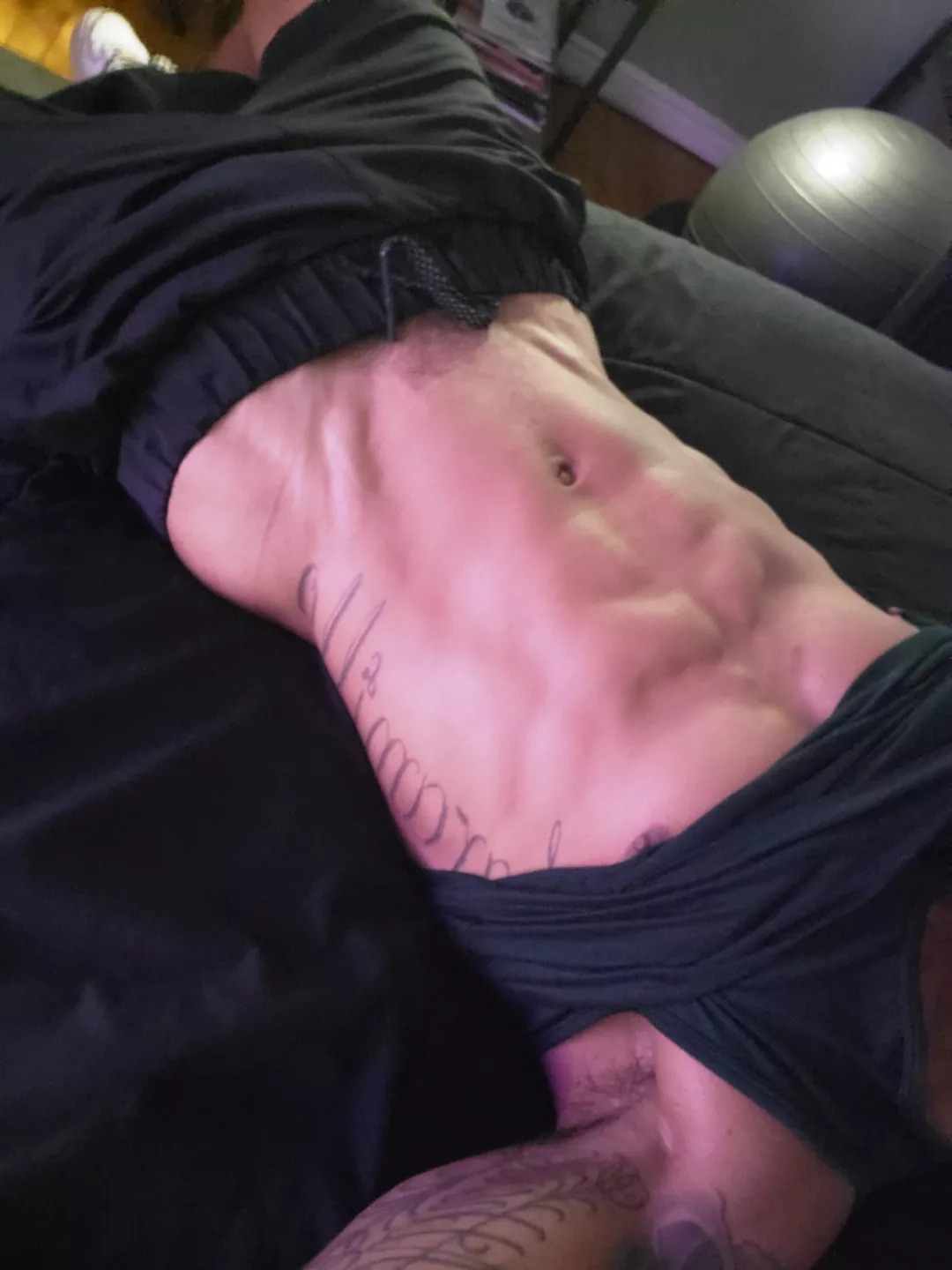 Run your tongue over my abs