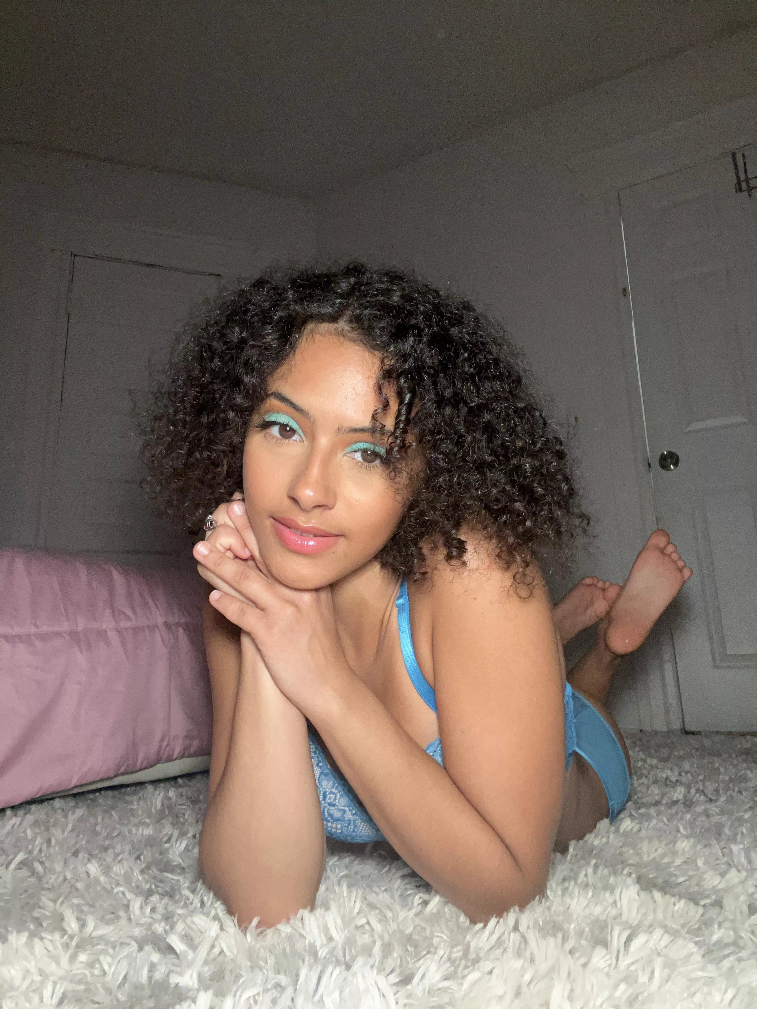 trying to look cute but i've heard guys don't like petite girls