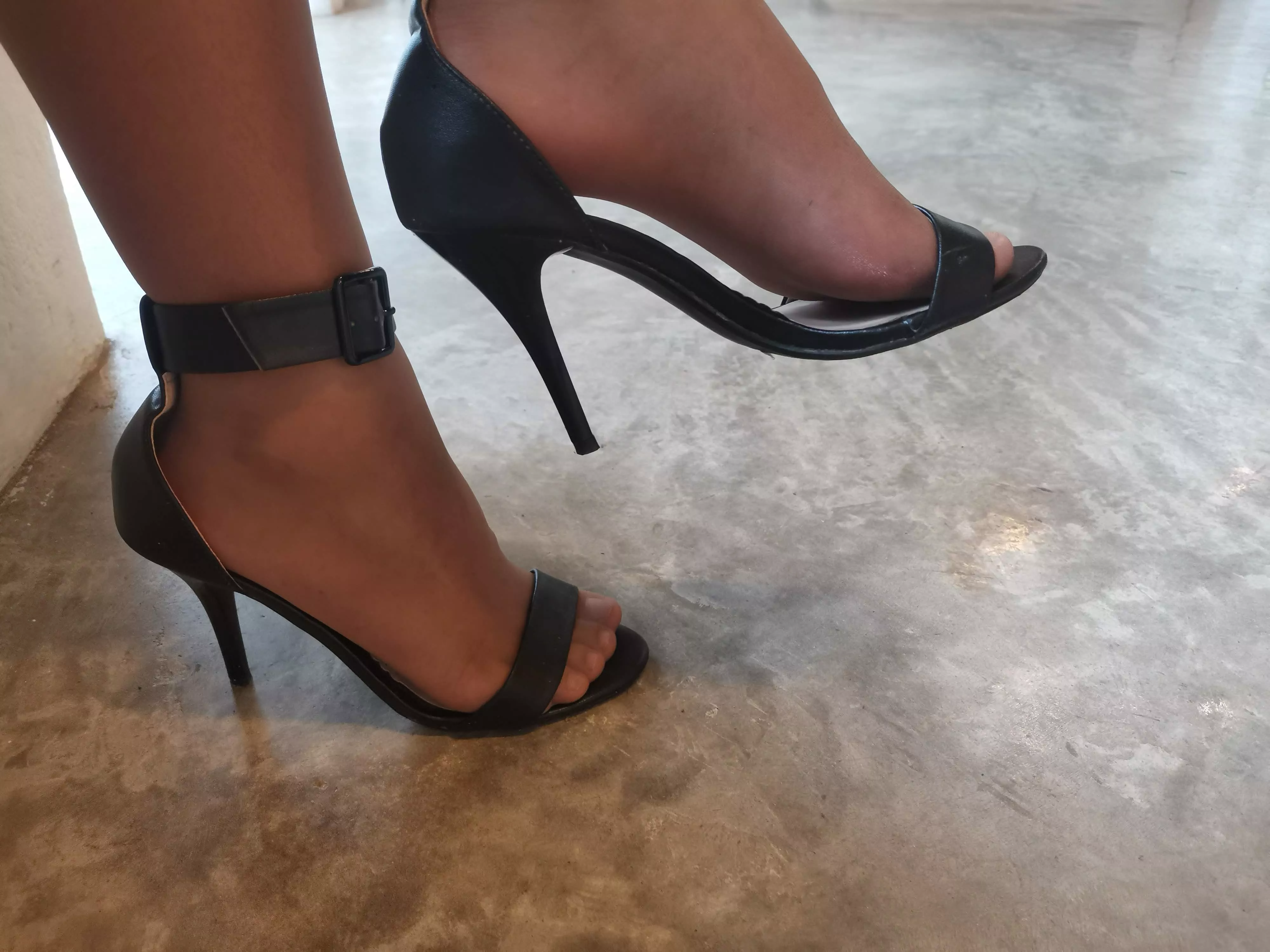 Ankle straps are 🔥