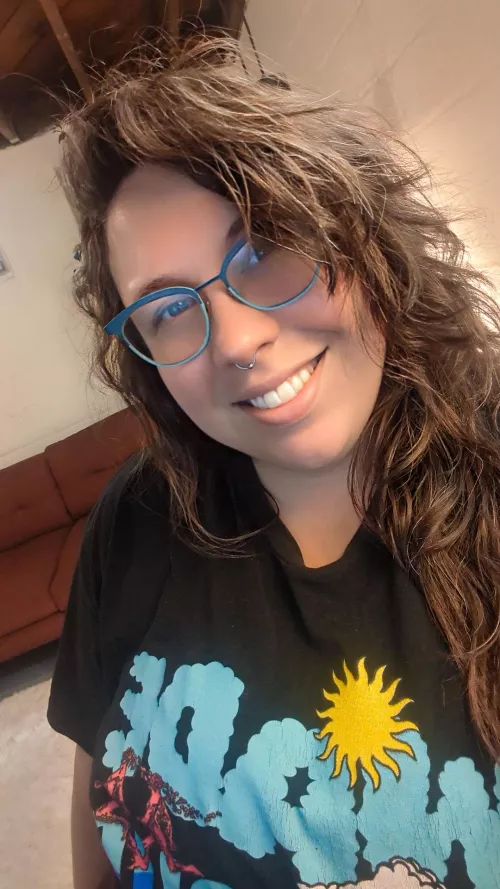 Crazy post-shower hair!