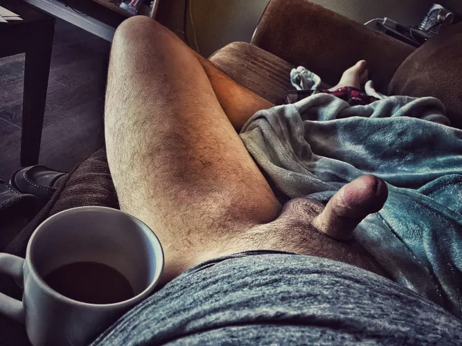 Enjoying some comfort and brew. ☕️