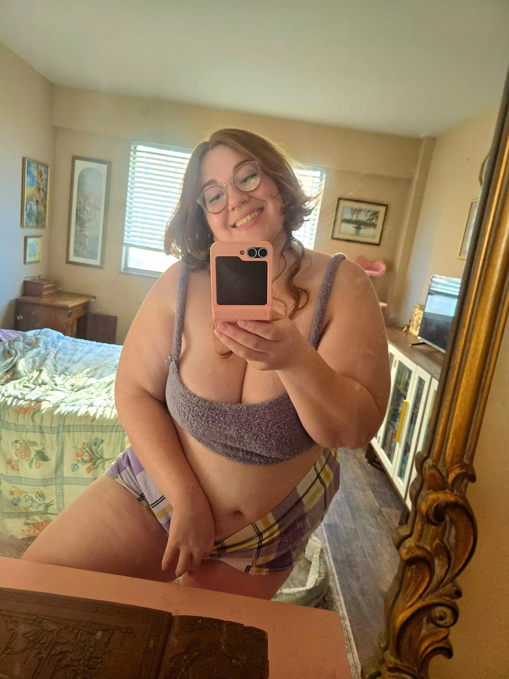 Fluffy top for a fluffy girl🥰