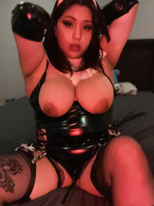 [GFE] [cam] & [sext] [worn items][rate][fet] [dom][sub][aud][vid] Mistress Maria is back 😈