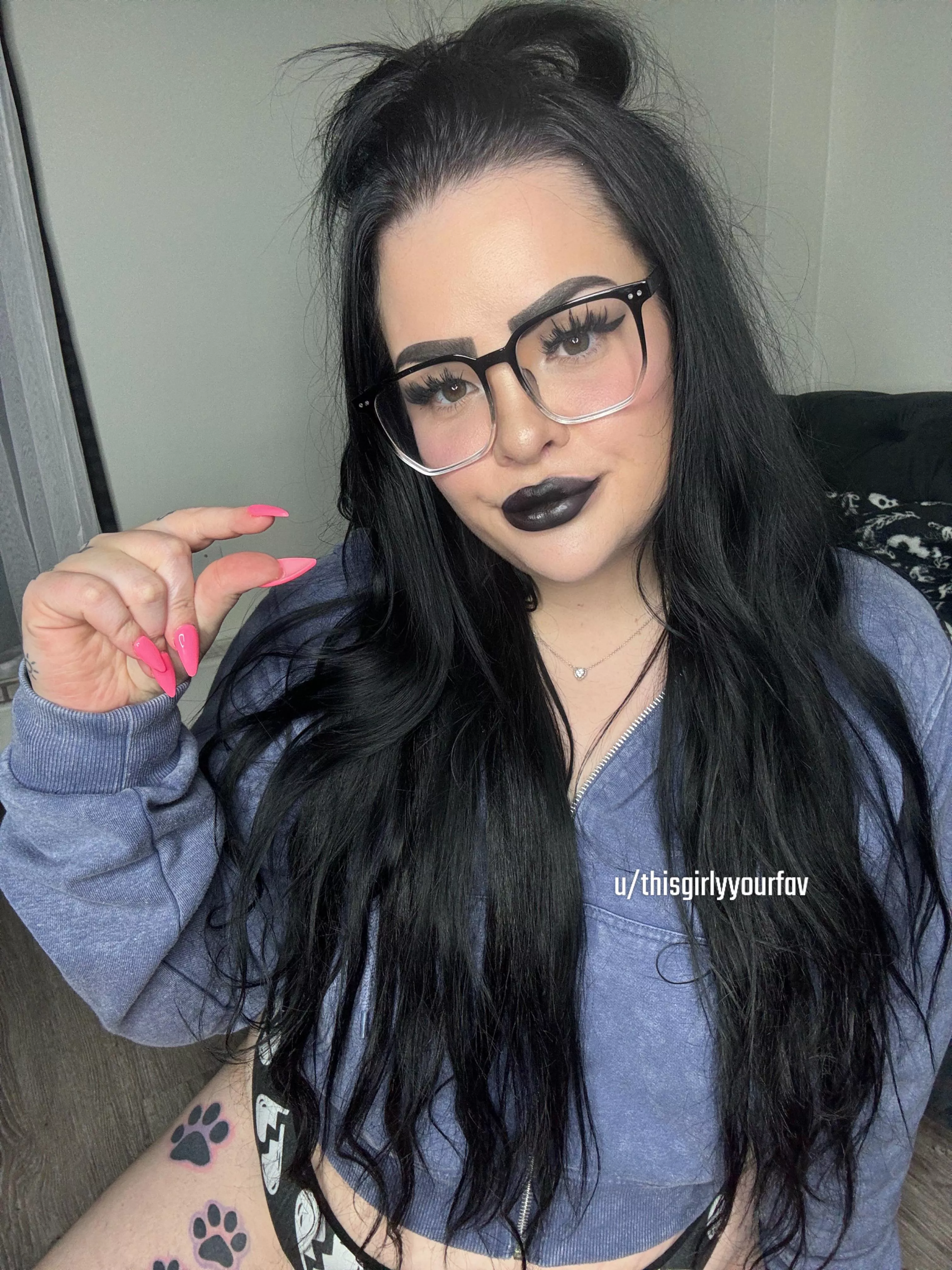 Girly wants to make fun of that tiny 🍤 cock [rate] [cam] [sext] [dom] come play, LOSER 🤡 