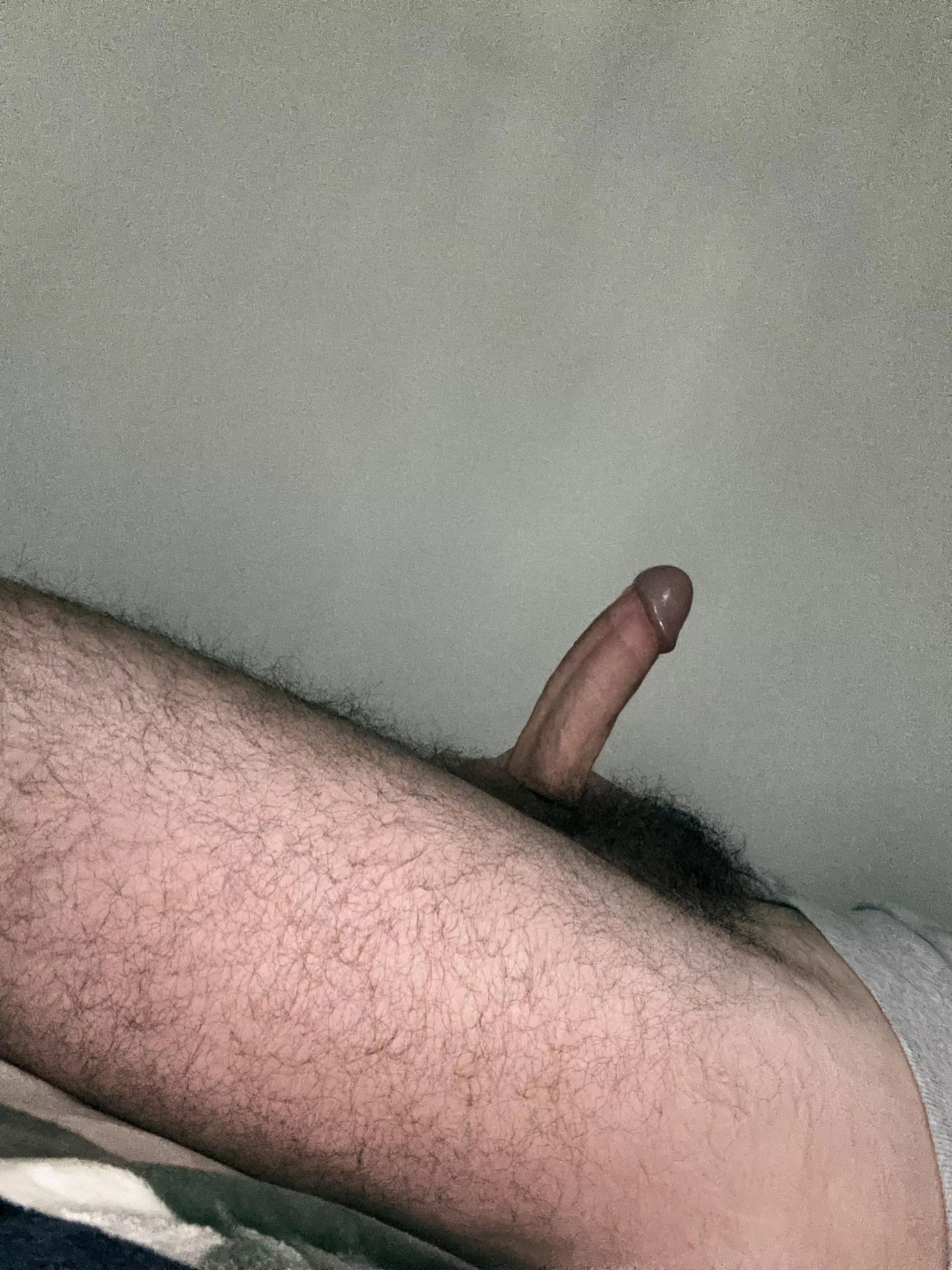 Jerking in bed 🍆💦