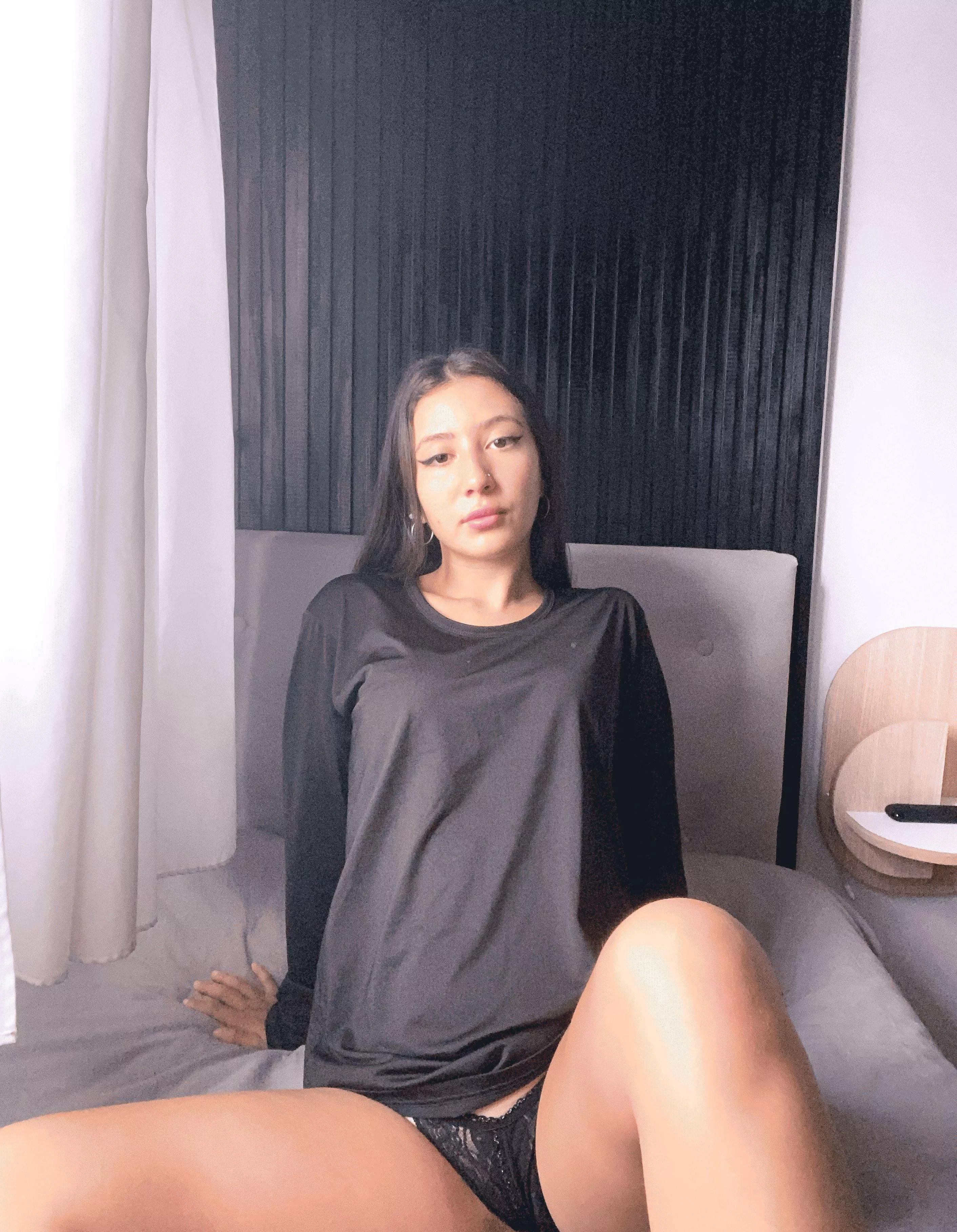 Wanna do it while my bf is busy Wanna do it while my bf is busy