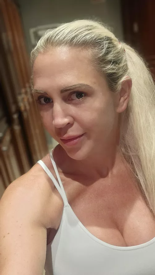 What do you think of this 60 year old without makeup...