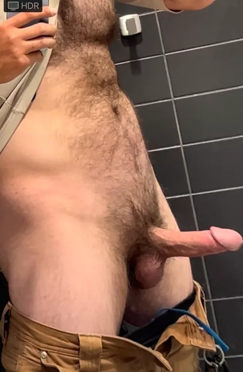 All this hair is keeping me warm as the weather gets cooler 🫢