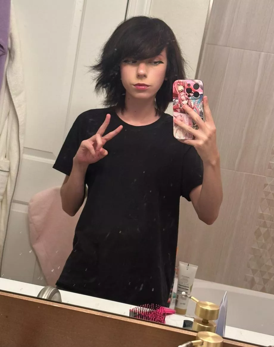 Good afternoon r/femboy 💕