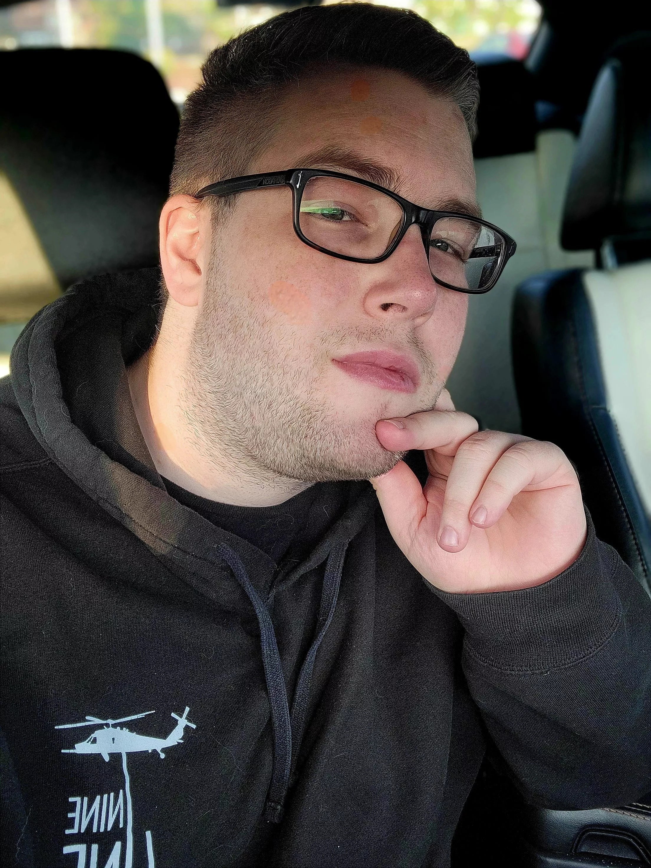 Hope everyone had a happy Monday!