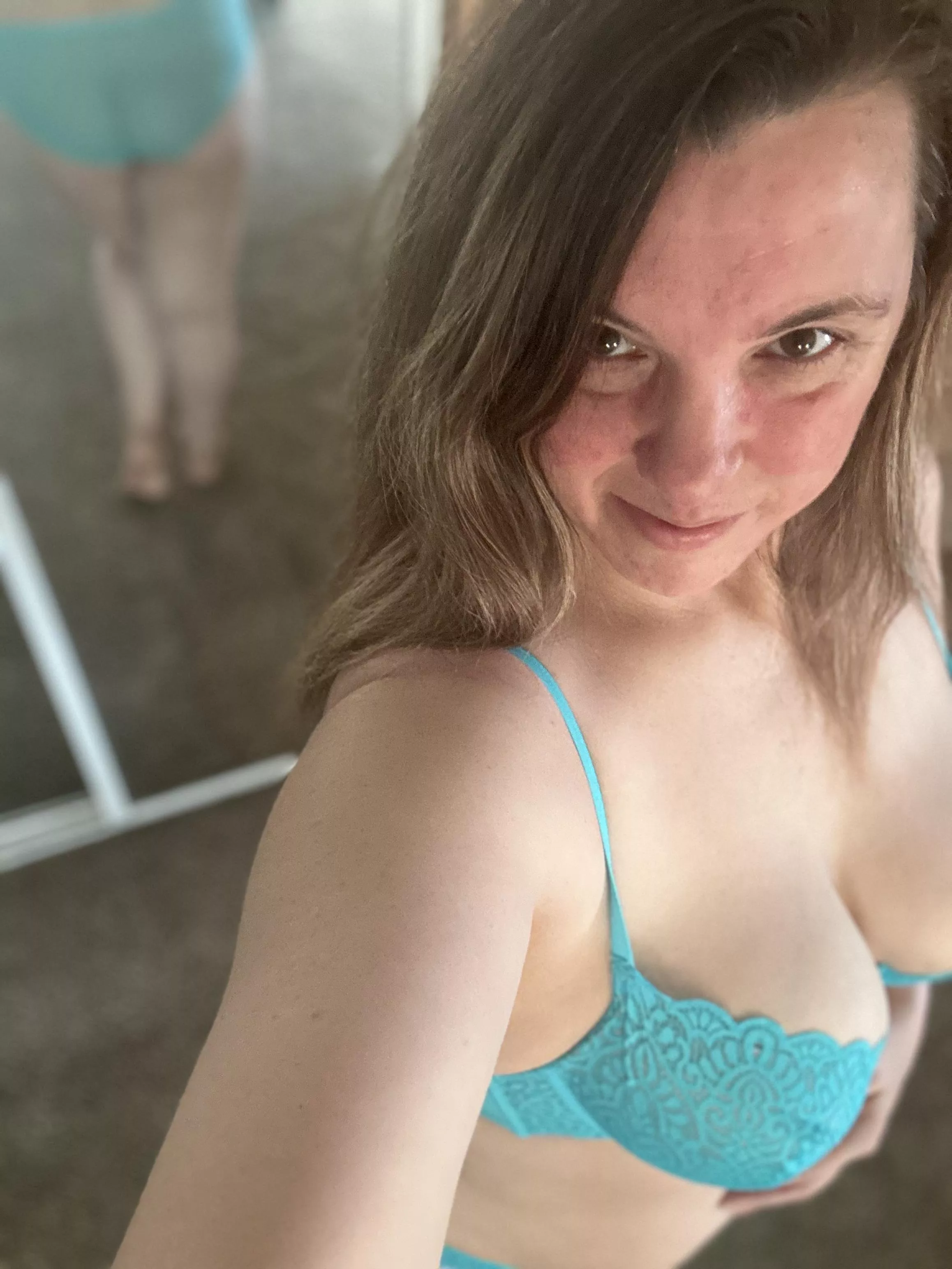 My best outfit is the one where i'm naked :)