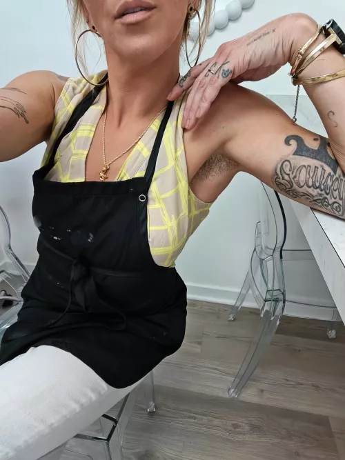 Seriously prickly hairdresser pits