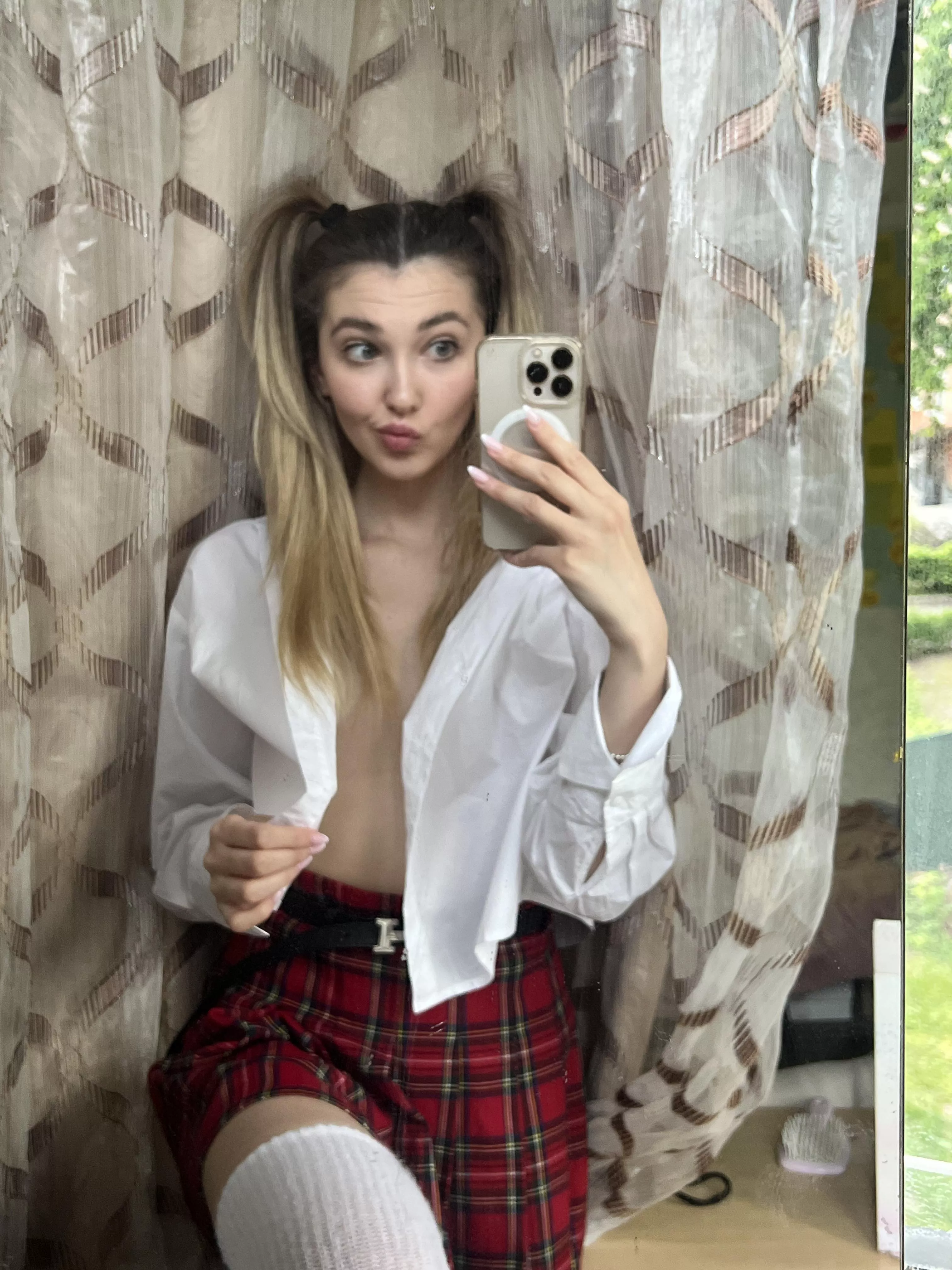 You think we can be roomates in college? I am very noisy girl