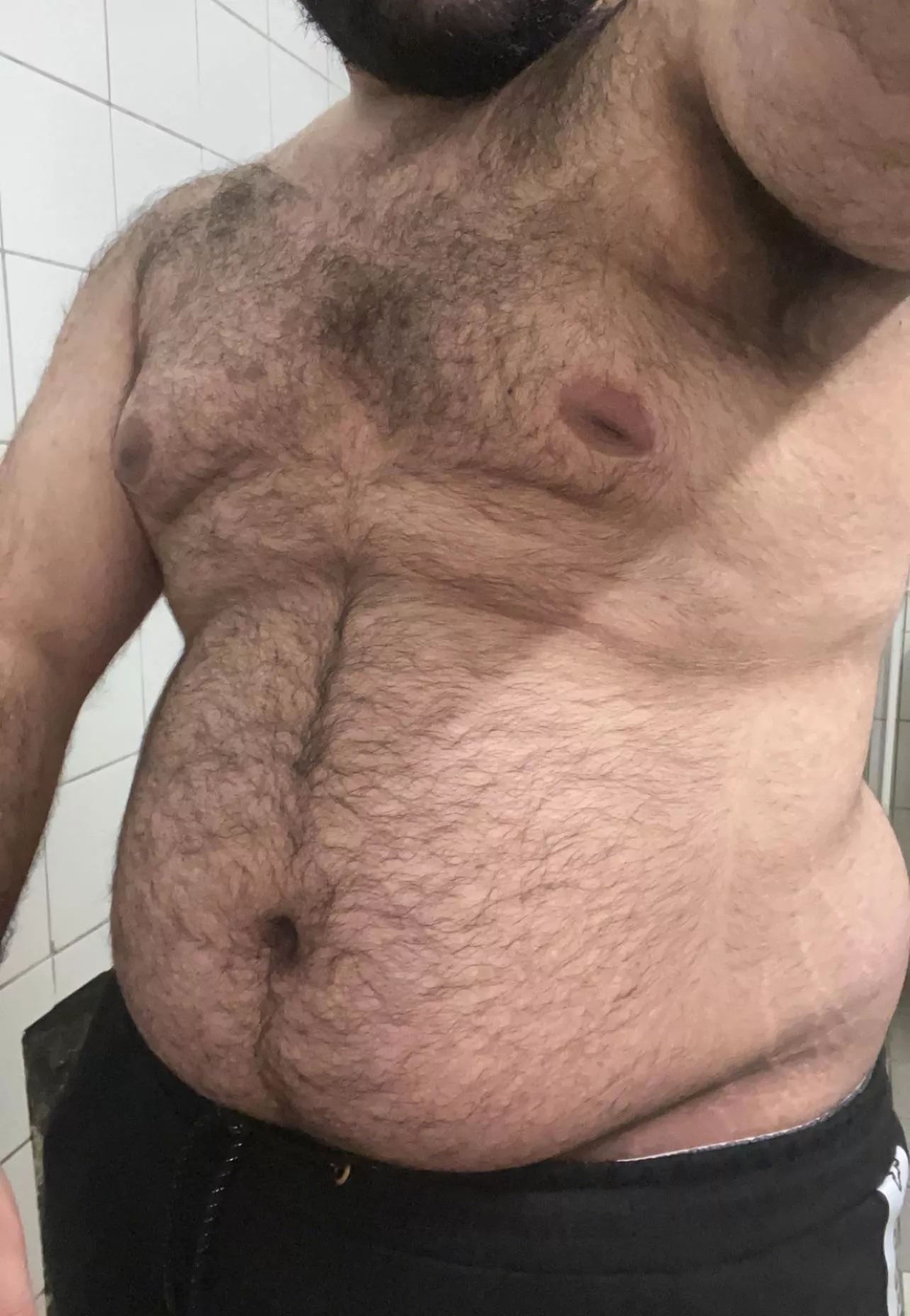 21 with a bear belly :p