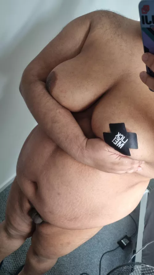 Baby come over I've got 1,000 bottles of baby oil and lube at the house (no diddy)