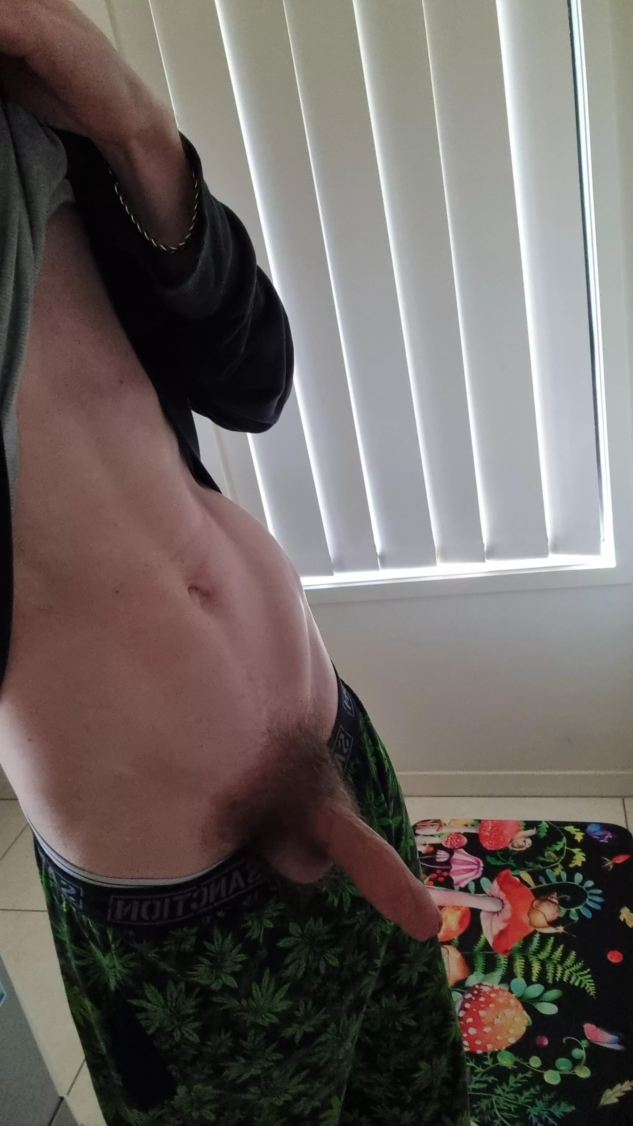 Don't usually upload through the day but here's a little something 🤭