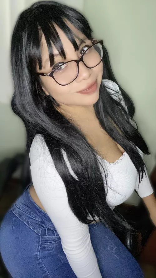 Let me finish my last virtual class before netflix and chill (F)